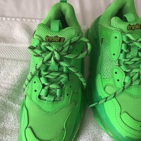 Balenciaga Triple S size 8 - Picture 12 of 12